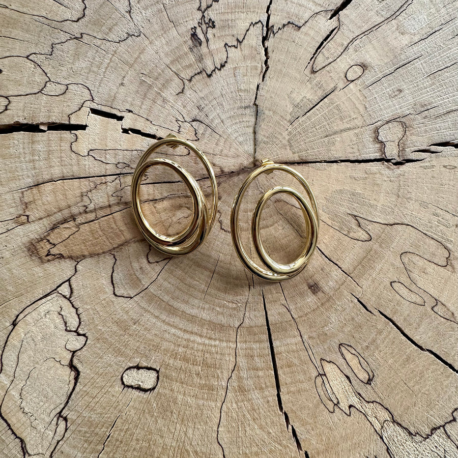 by LC studio Oval Layered Earrings