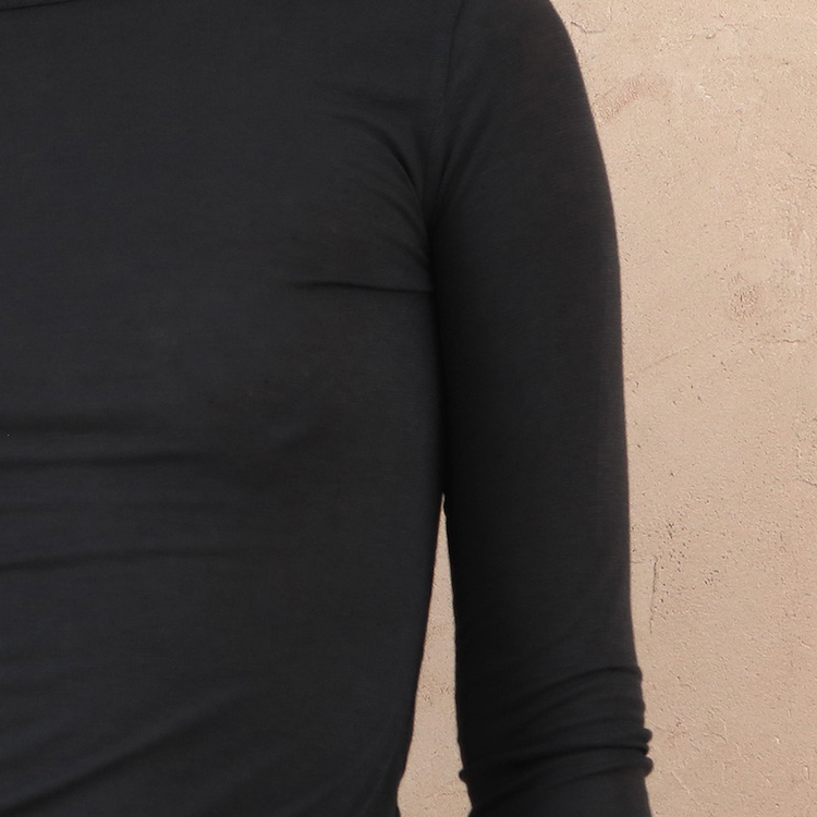IMAGO Under-Layer Turtleneck t-shirt