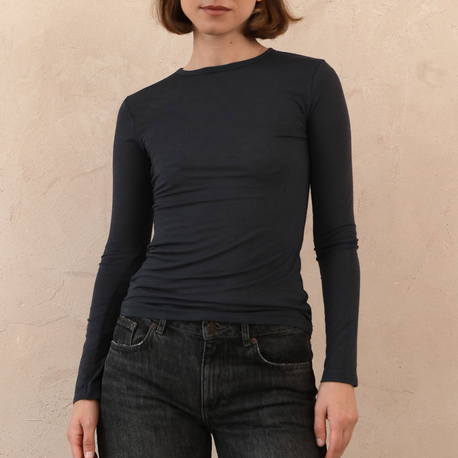 IMAGO Under-Layer Round neck t-shirt
